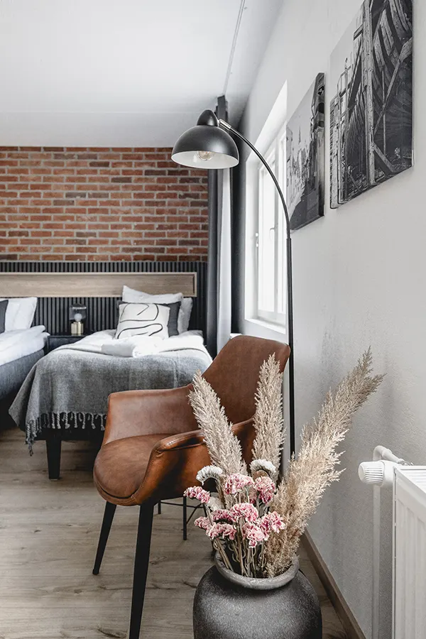 frans-frans-hotel-apartments-pysty-1-900px